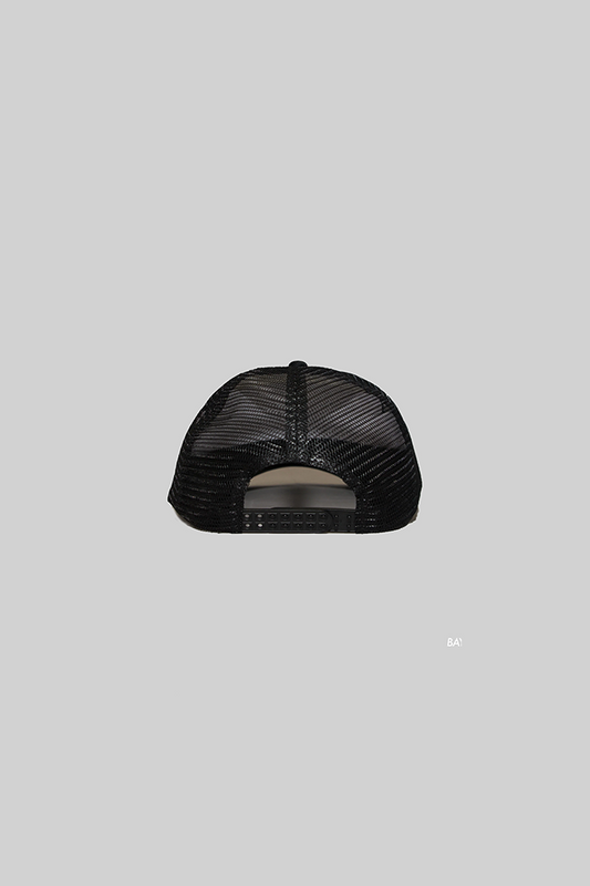 UNISEX BAY DREAMS TRUCKER CAP