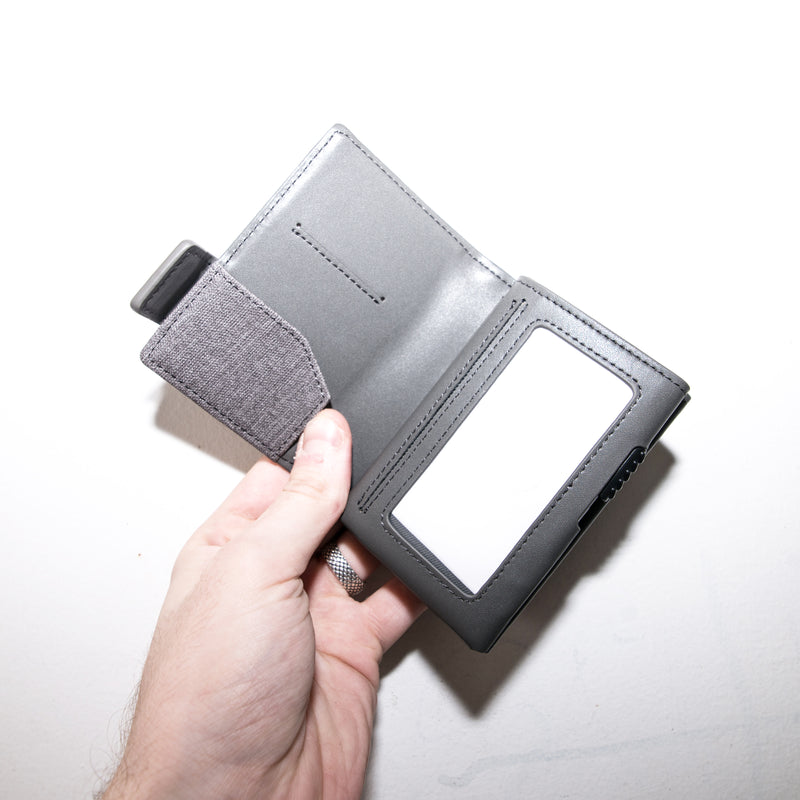 Crate Minimal Air Tag Leather Wallet 2.0
